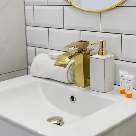 Modern Center By Renters Apartment Poznan