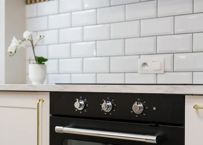 Modern Center By Renters *