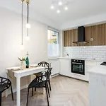 Modern Center By Renters Poznaň