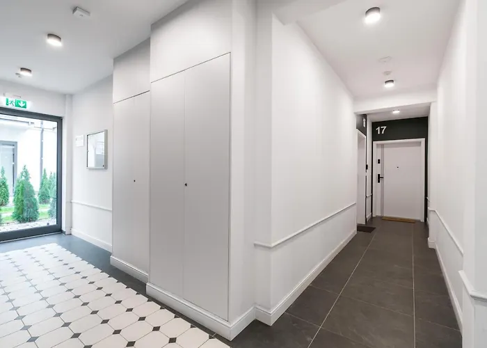 Modern Center By Renters דירה *